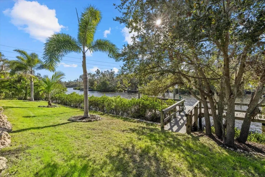 2500 Jamaica Street Sarasota FL 34231