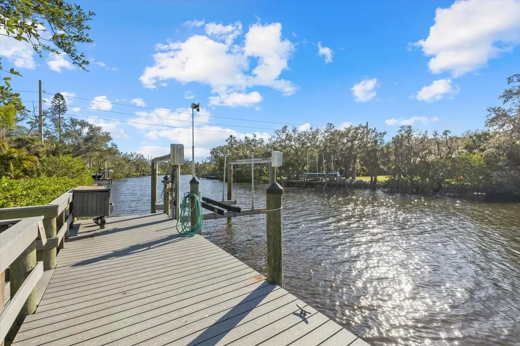 2500 Jamaica Street Sarasota FL 34231