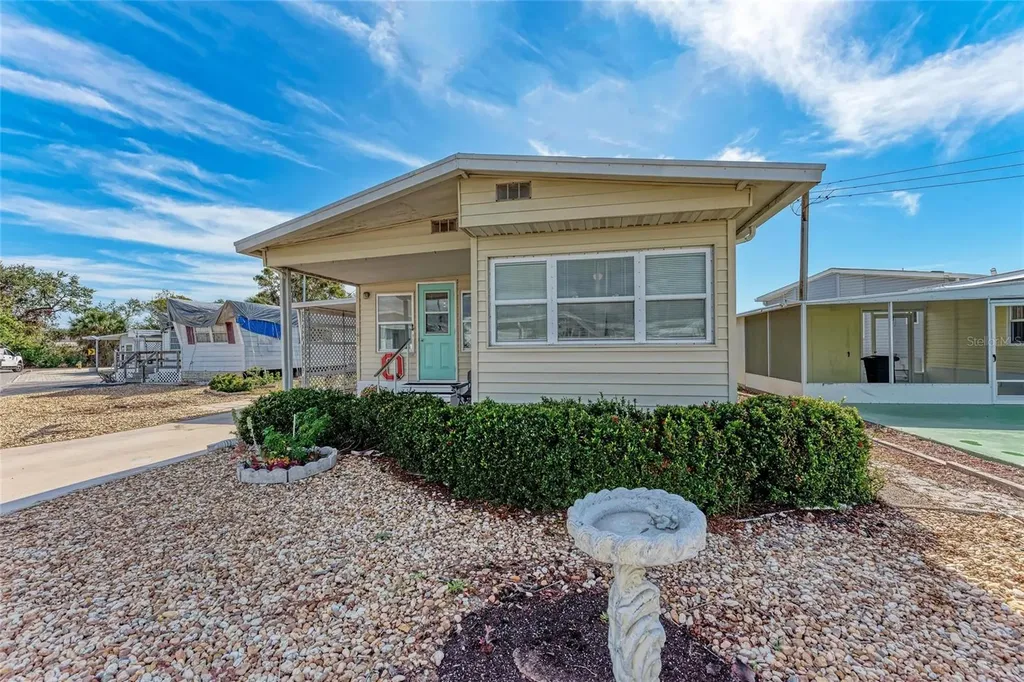 1610 Iowa Avenue Bradenton FL 34207