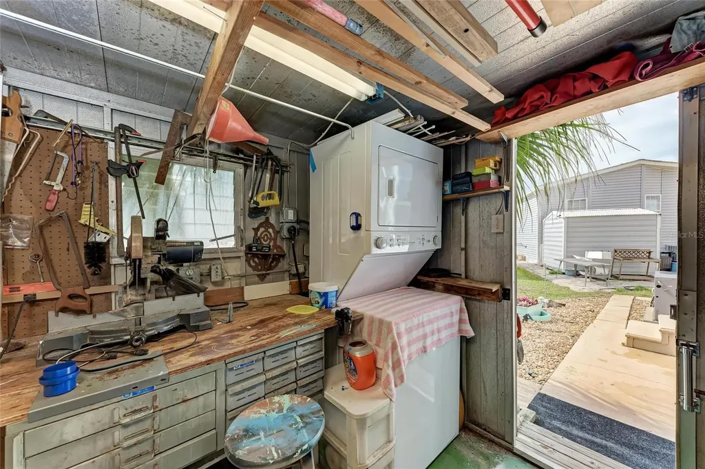 1610 Iowa Avenue Bradenton FL 34207