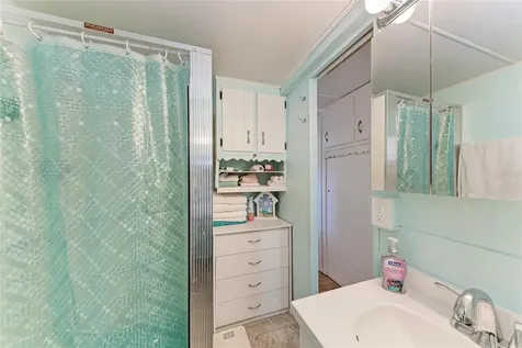 1610 Iowa Avenue Bradenton FL 34207