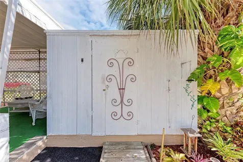 1610 Iowa Avenue Bradenton FL 34207