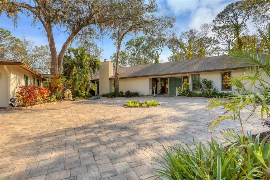 6939 Corral Gate Lane Sarasota FL 34241