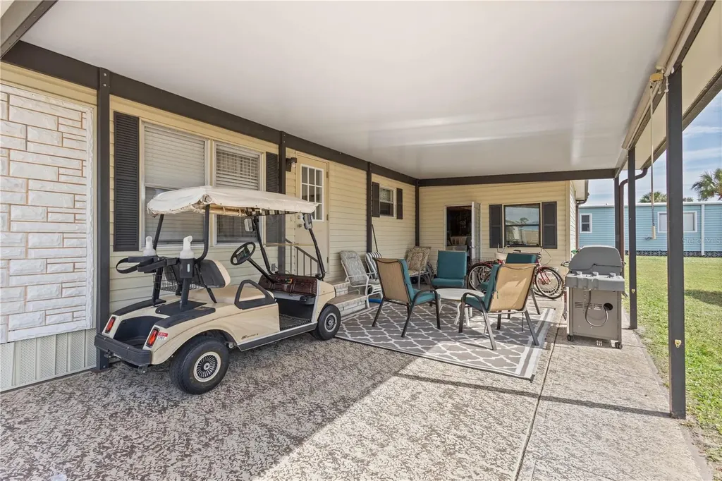 2100 Kings Highway Port Charlotte FL 33980