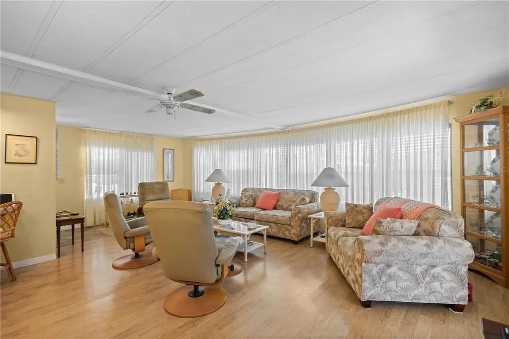 2100 Kings Highway Port Charlotte FL 33980
