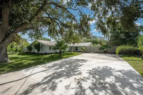 60 Venetian Way Indian Harbour Beach FL 32937