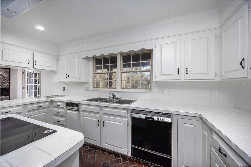 1701 NW 30th Terrace Gainesville FL 32605