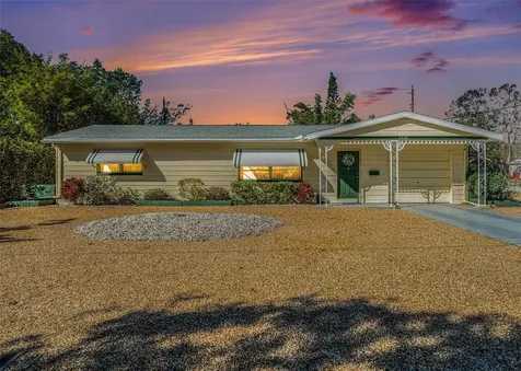 3992 60th Street N St Petersburg FL 33709