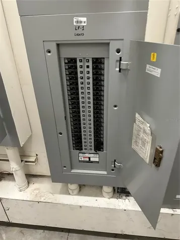 3917 N Nebraska Avenue Tampa FL 33603