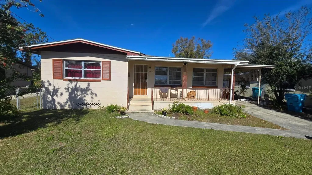 2035 W Gore Street Orlando FL 32805