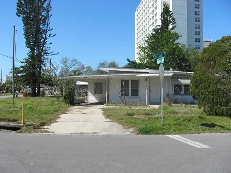 6701 Hibiscus Avenue S South Pasadena FL 33707