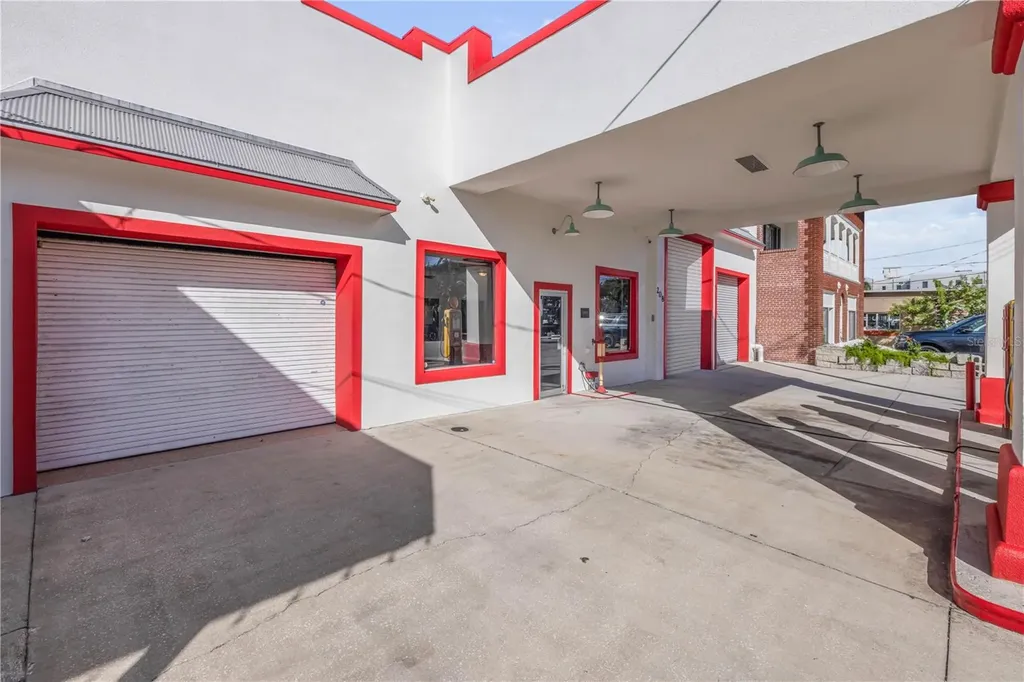 208 Magnolia Street New Smyrna Beach FL 32168