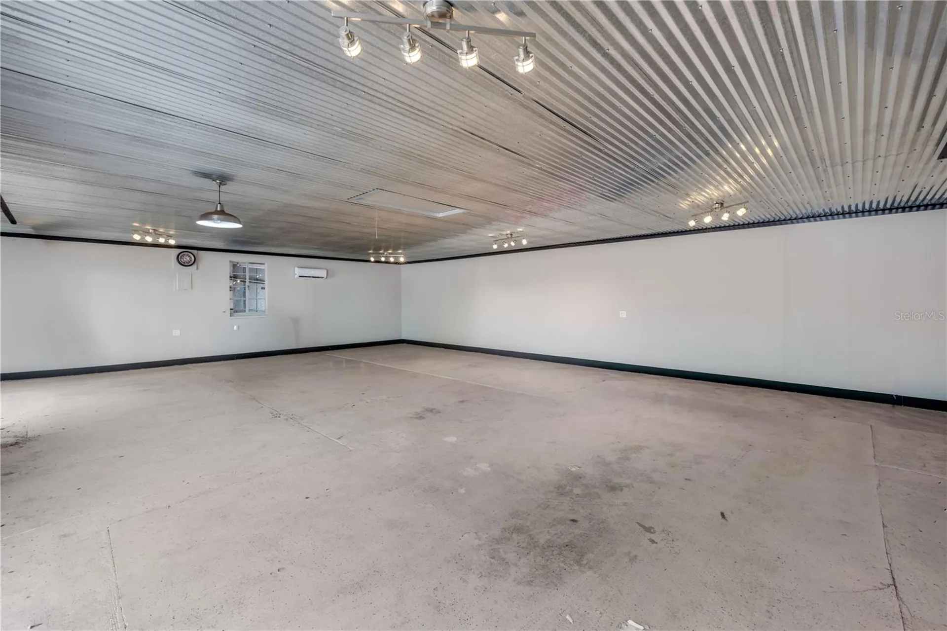 208 Magnolia Street New Smyrna Beach FL 32168