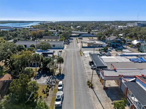 208 Magnolia Street New Smyrna Beach FL 32168