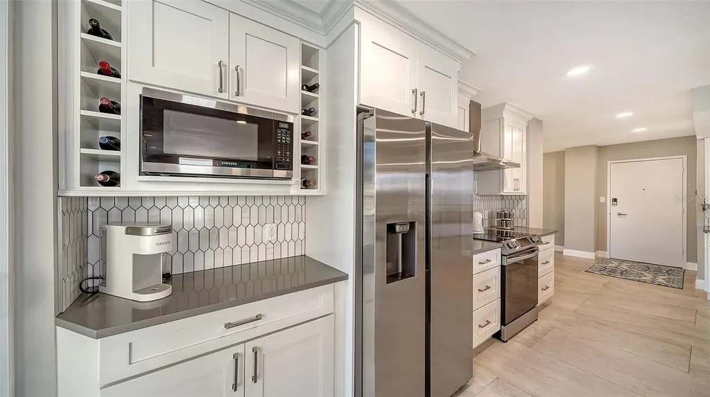 4822 Ocean Boulevard Sarasota FL 34242