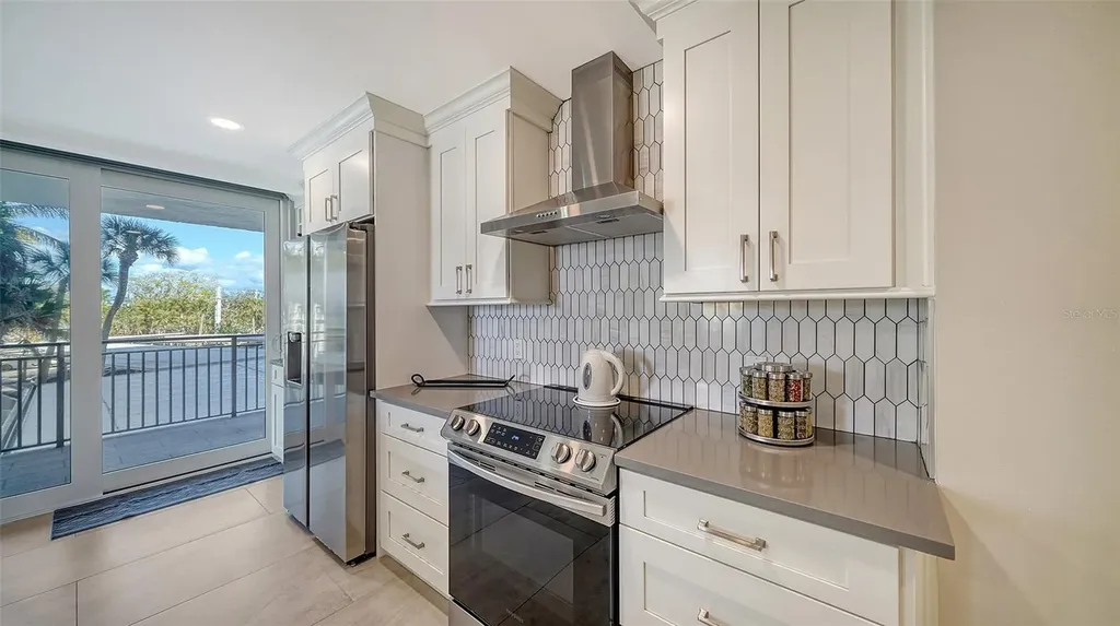 4822 Ocean Boulevard Sarasota FL 34242