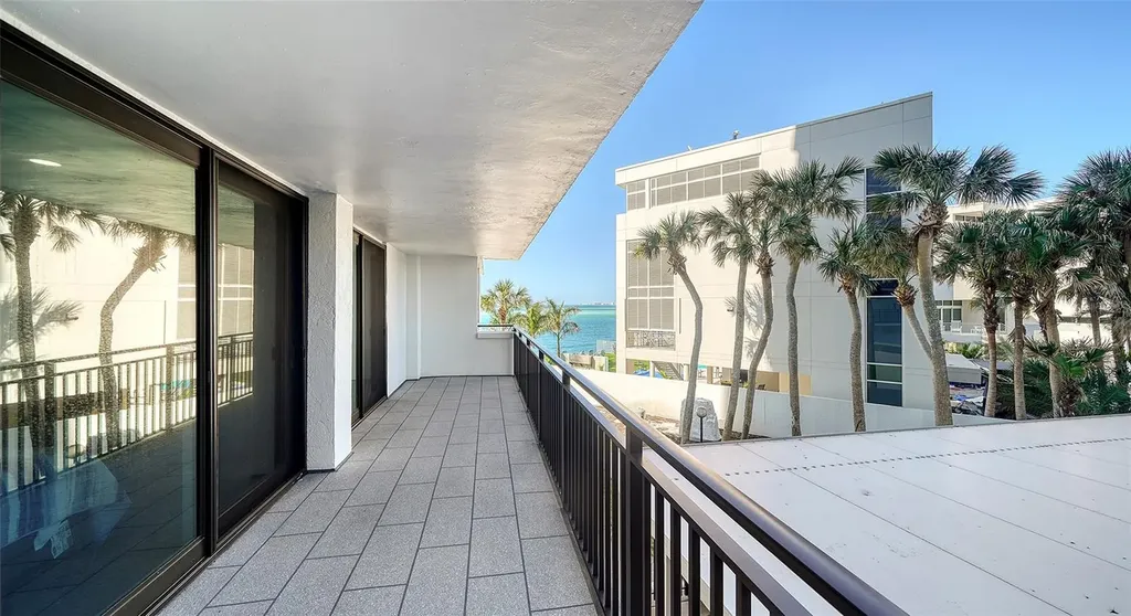 4822 Ocean Boulevard Sarasota FL 34242