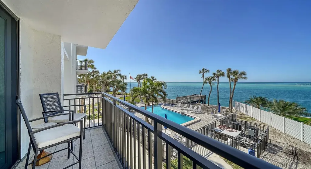 4822 Ocean Boulevard Sarasota FL 34242