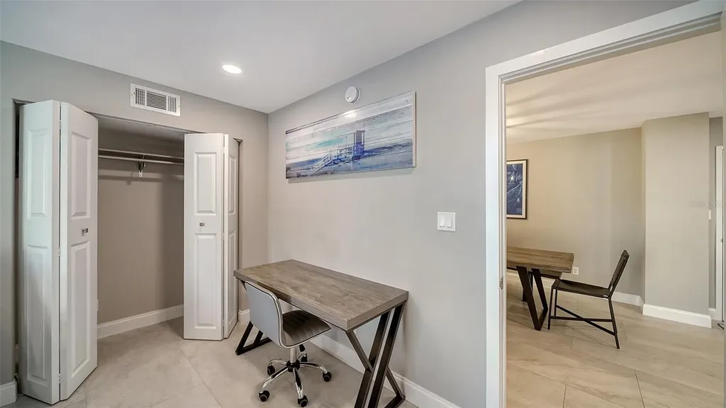 4822 Ocean Boulevard Sarasota FL 34242