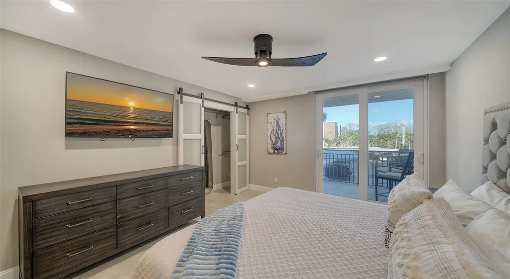 4822 Ocean Boulevard Sarasota FL 34242