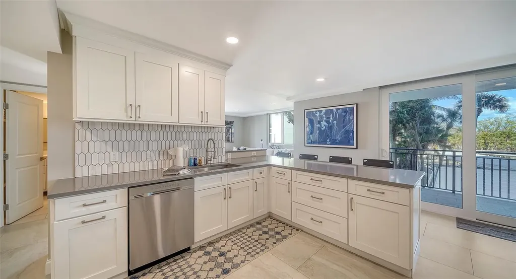 4822 Ocean Boulevard Sarasota FL 34242