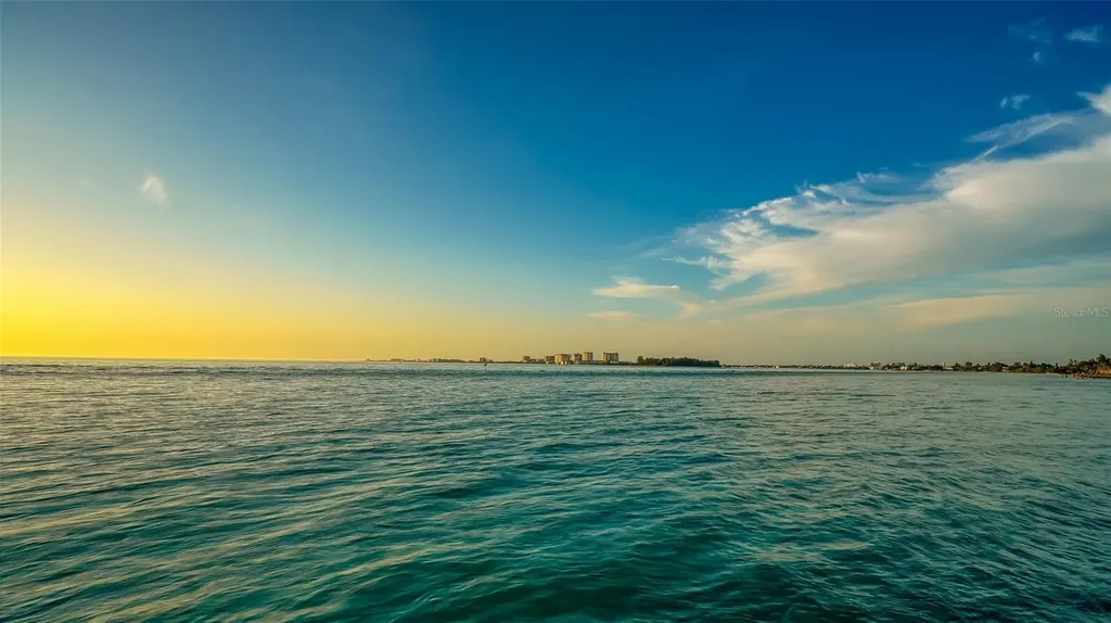 4822 Ocean Boulevard Sarasota FL 34242
