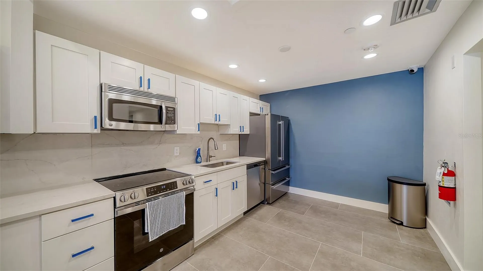4822 Ocean Boulevard Sarasota FL 34242