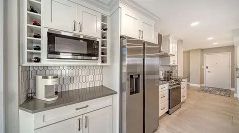 4822 Ocean Boulevard Sarasota FL 34242