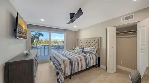 4822 Ocean Boulevard Sarasota FL 34242