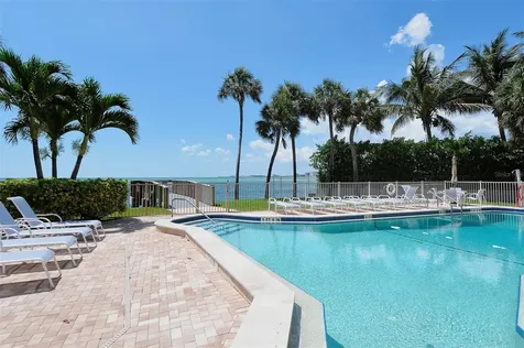 4822 Ocean Boulevard Sarasota FL 34242