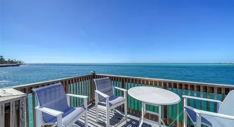 4822 Ocean Boulevard Sarasota FL 34242