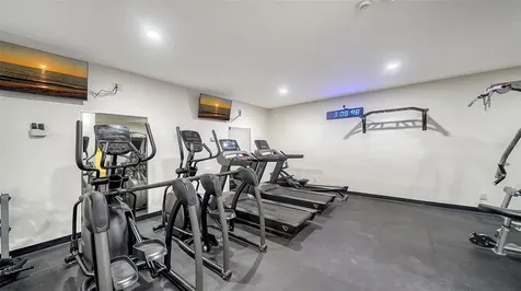 4822 Ocean Boulevard Sarasota FL 34242