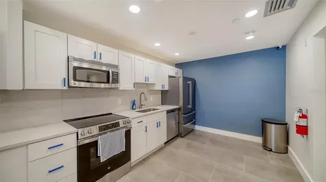 4822 Ocean Boulevard Sarasota FL 34242