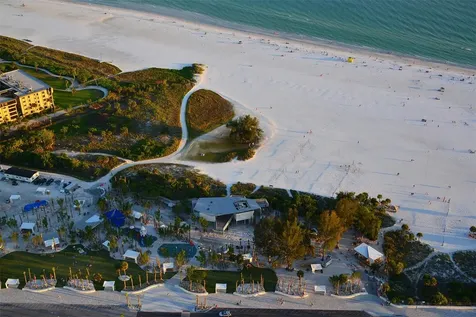 4822 Ocean Boulevard Sarasota FL 34242