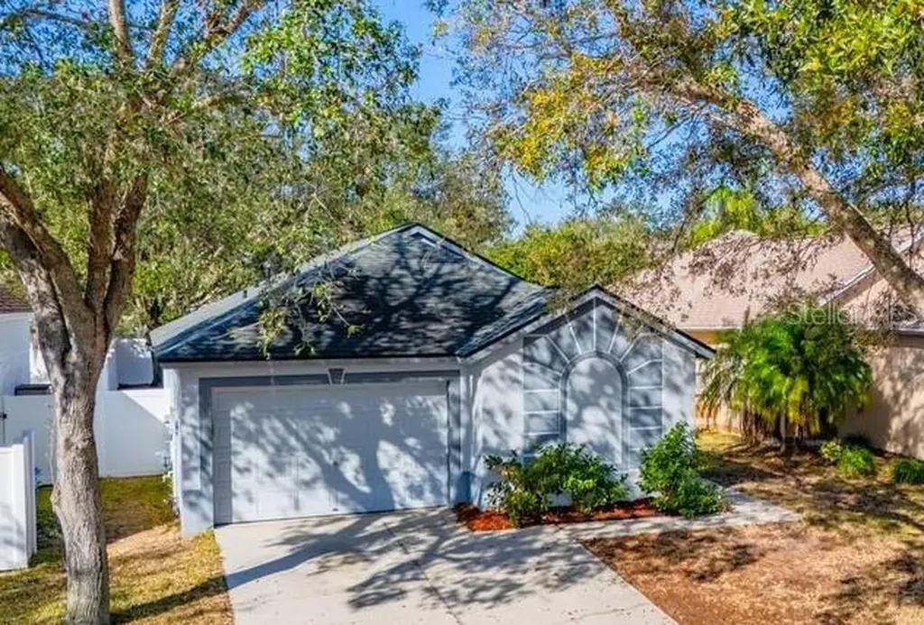 5605 Tanagergrove Way Lithia FL 33547