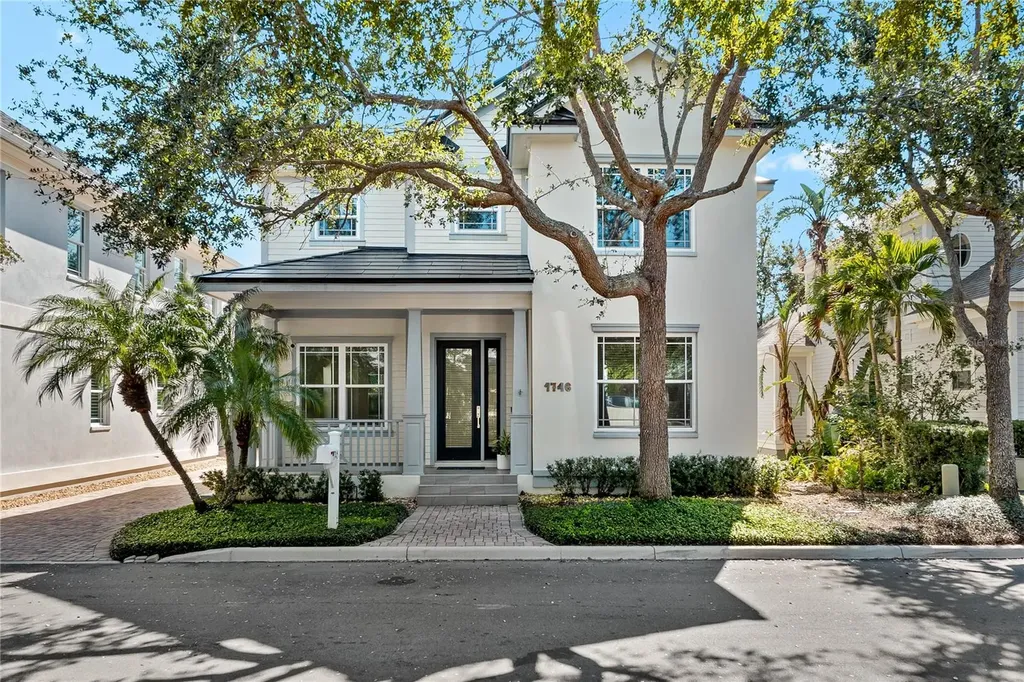 1746 Stapleton Street Sarasota FL 34239