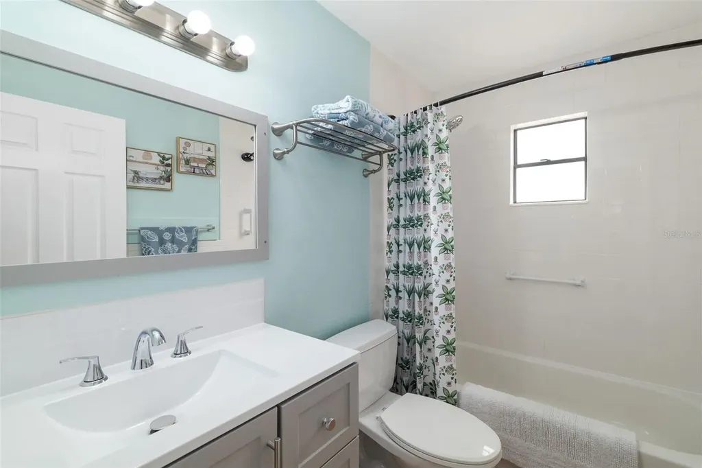 3200 Tobero Lane Sarasota FL 34235