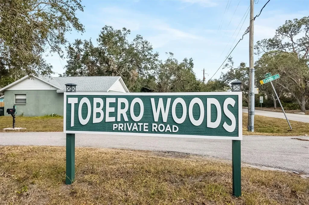 3200 Tobero Lane Sarasota FL 34235