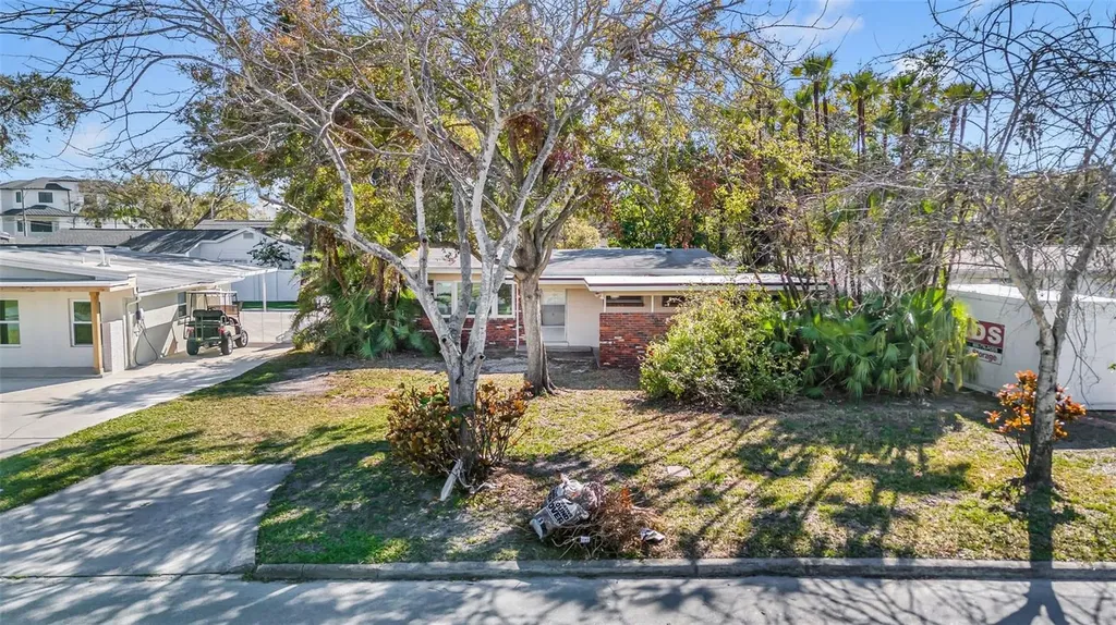 90 Huron Avenue Tampa FL 33606