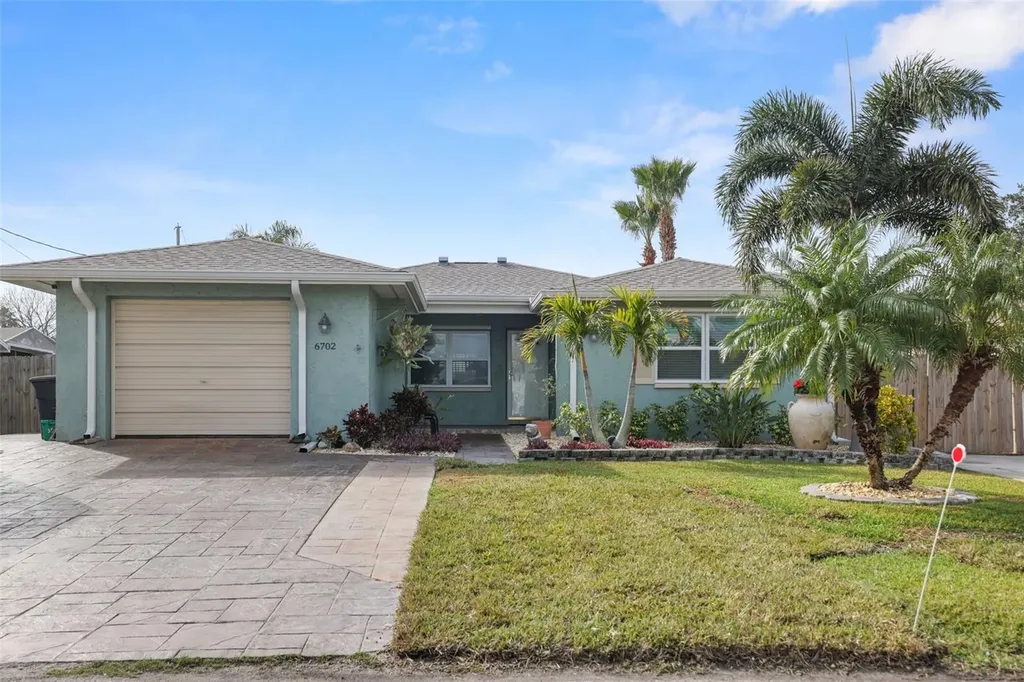 6702 Harbor Drive Hudson FL 34667