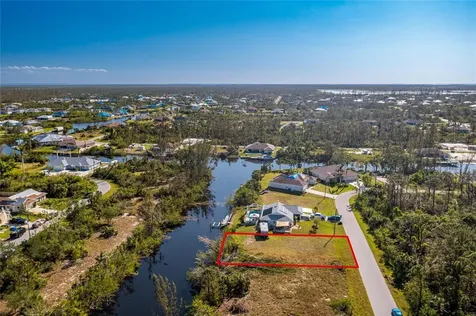 9582 Salt Lake Street Port Charlotte FL 33981