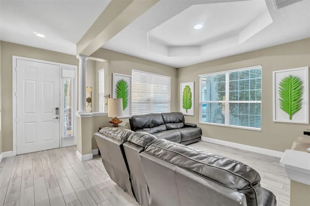4912 Atwood Drive Orlando FL 32828