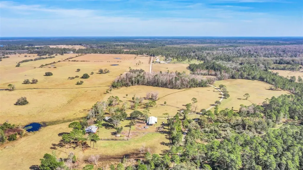 26225 Pitts Road Eustis FL 32736