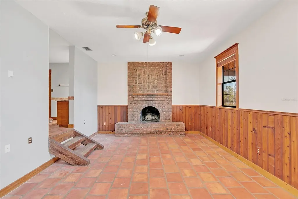 26225 Pitts Road Eustis FL 32736