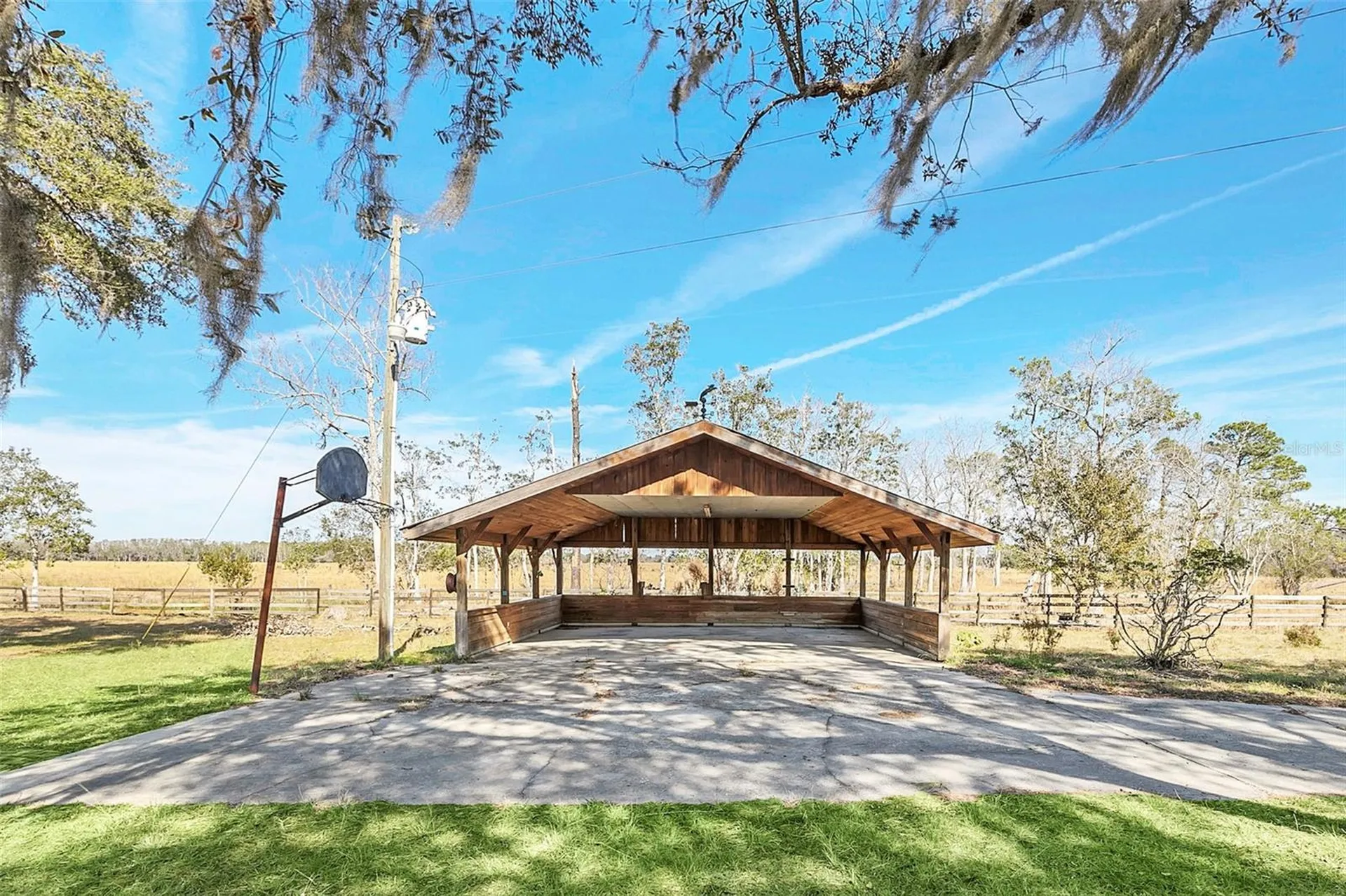 26225 Pitts Road Eustis FL 32736