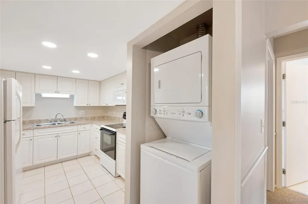 1210 56th Street W Bradenton FL 34209