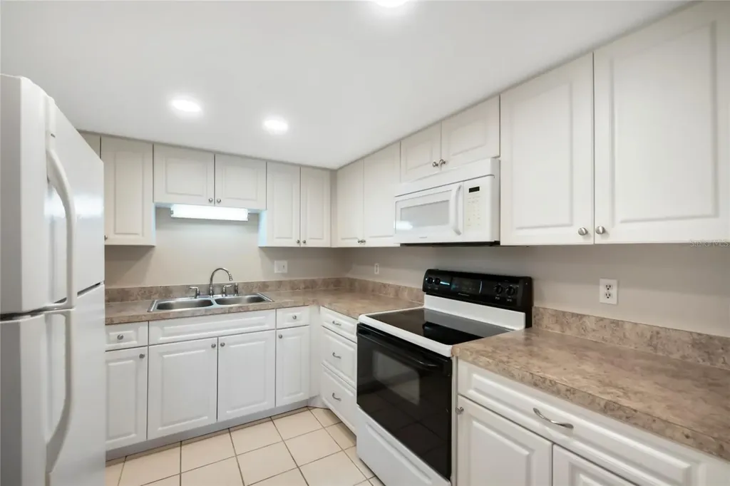 1210 56th Street W Bradenton FL 34209