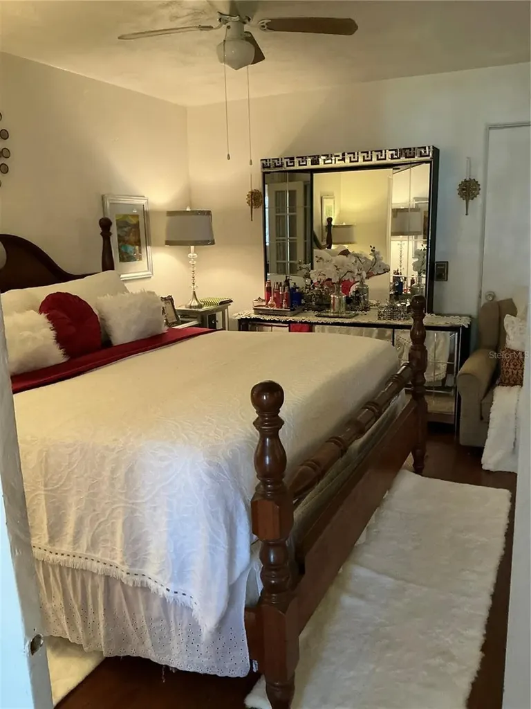 4300 58th Street N Kenneth City FL 33709