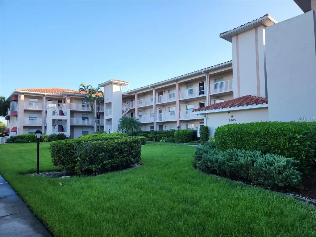 6505 Stone River Road Bradenton FL 34203