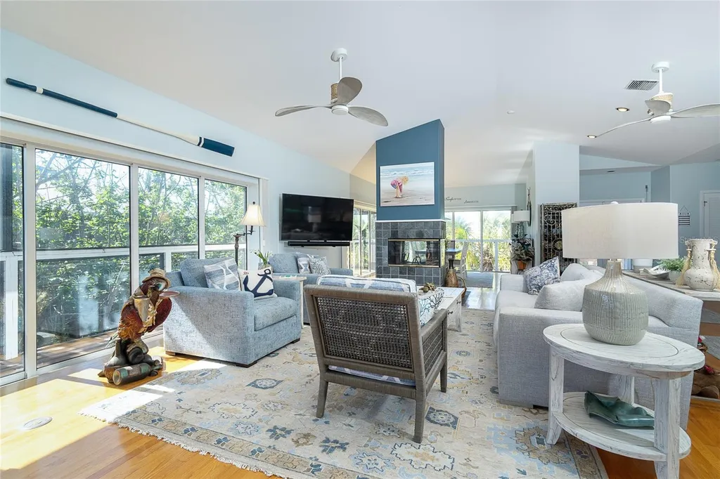 5 Pointe Way Placida FL 33946